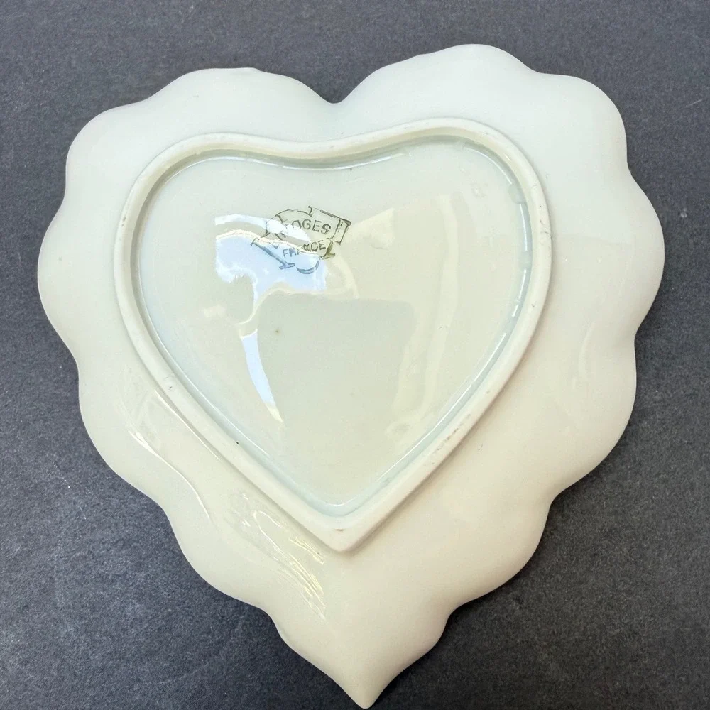 Limoges France White Porcelain‎ Embossed Heart Shaped Dish for Jewelry